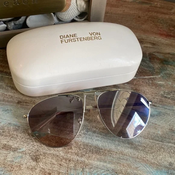 Diane Von Furstenberg | Accessories | Diane Von Furstenberg  display picture 2
